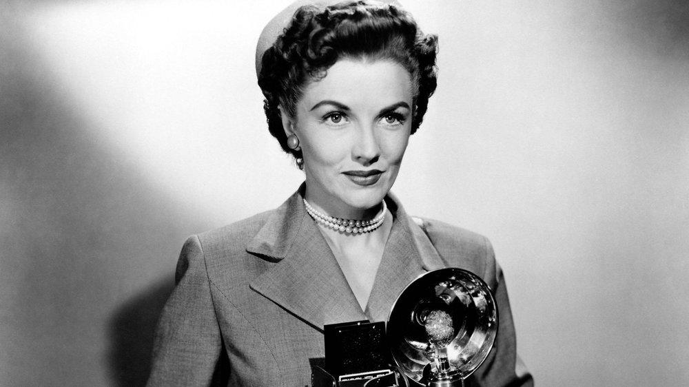 Iconic Lois Lane Actress Phyllis Coates Dies At 96 Leaving Behind A Lasting Television Legacy 